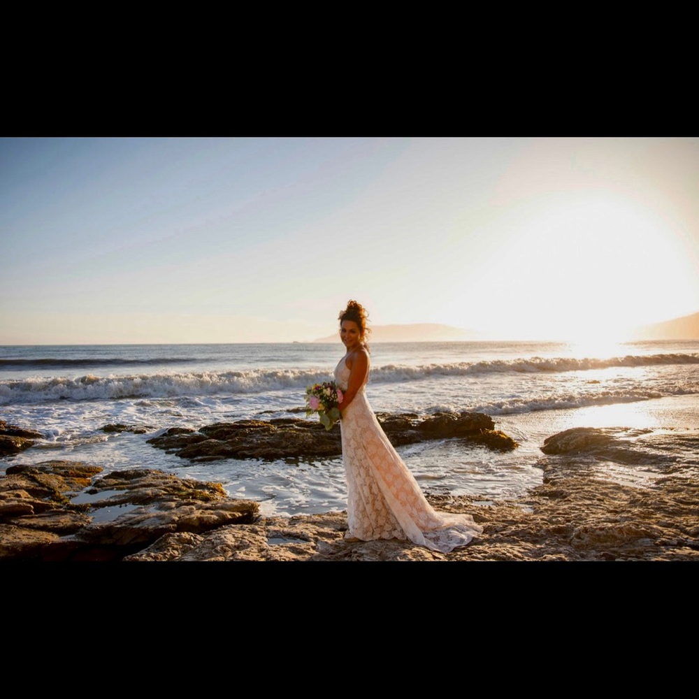 BoHo off-white size medium lace wedding dress SOLD!!